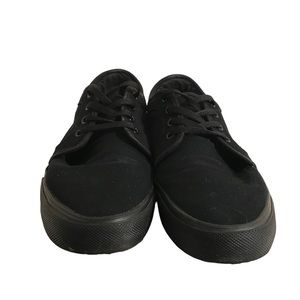 Men Canvas Upper Balance